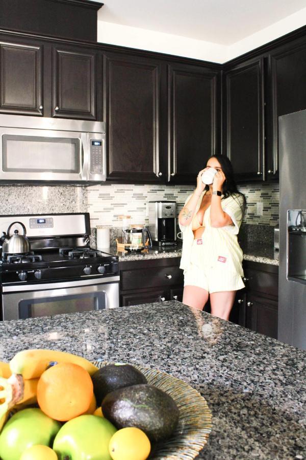 Entire Bungalow W/ Private Pool Near Palm Springs! Indio Exterior foto